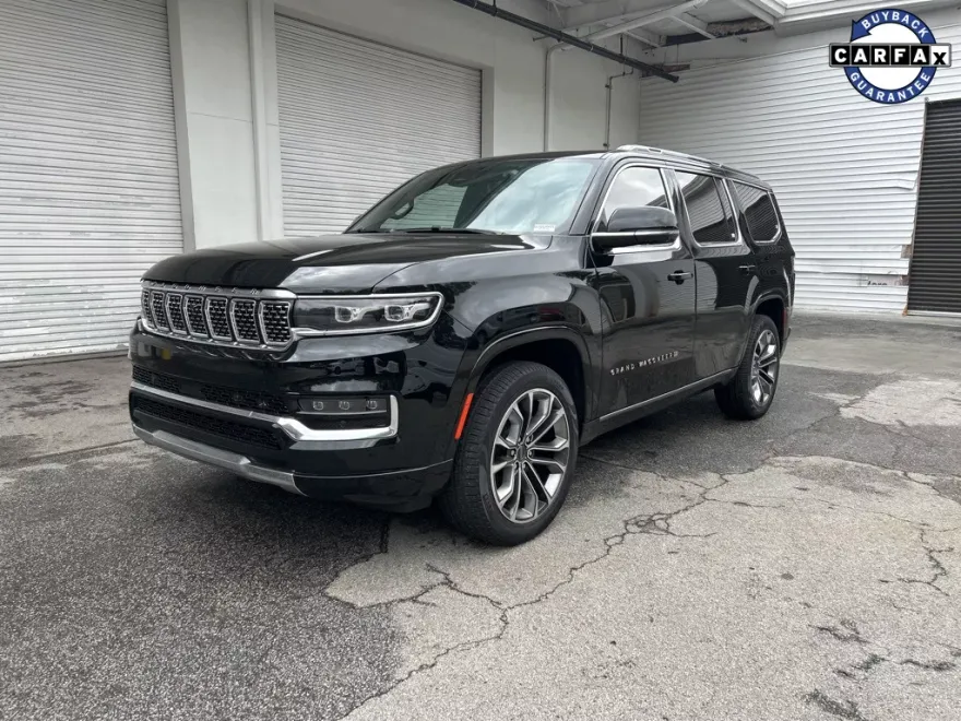 2023 Jeep Wagoneer Series III photo 1