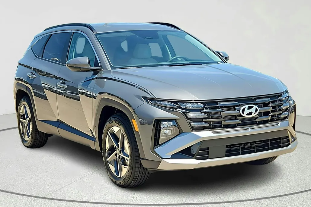 2025 Hyundai Tucson SEL photo 1