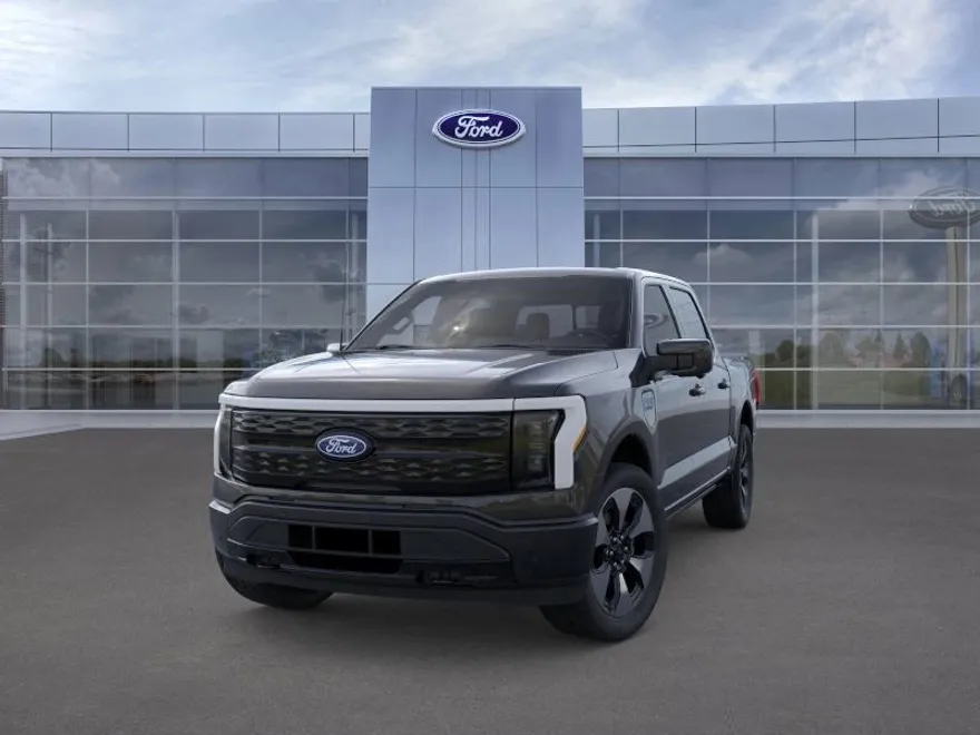 2025 Ford F-150 Lightning Platinum photo 1