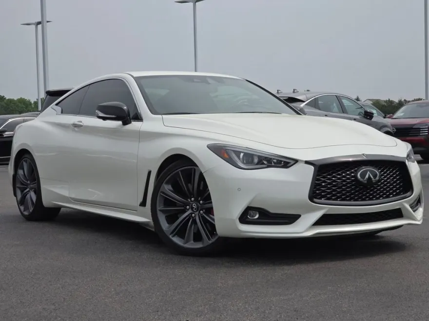 2022 Infiniti Q60 Red Sport 400 photo 1