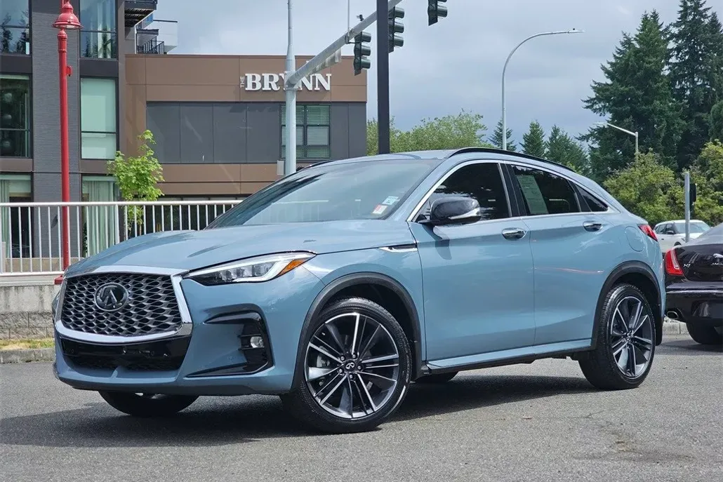 2022 Infiniti QX55 Essential photo 1