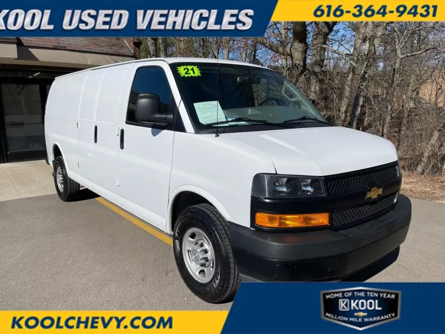 2021 Chevrolet Express Cargo 2500 photo 1