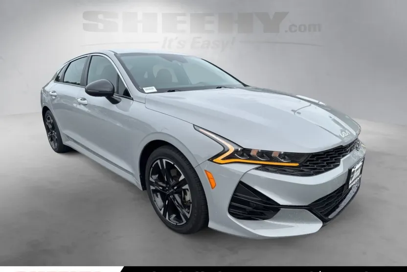 2024 Kia K5 GT-Line photo 1