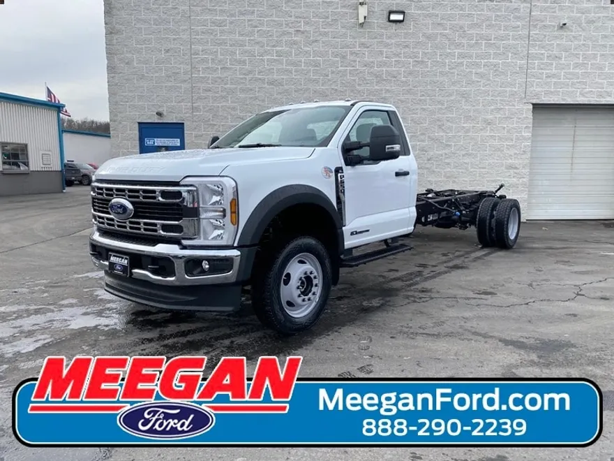 2025 Ford F-550 XL photo 1