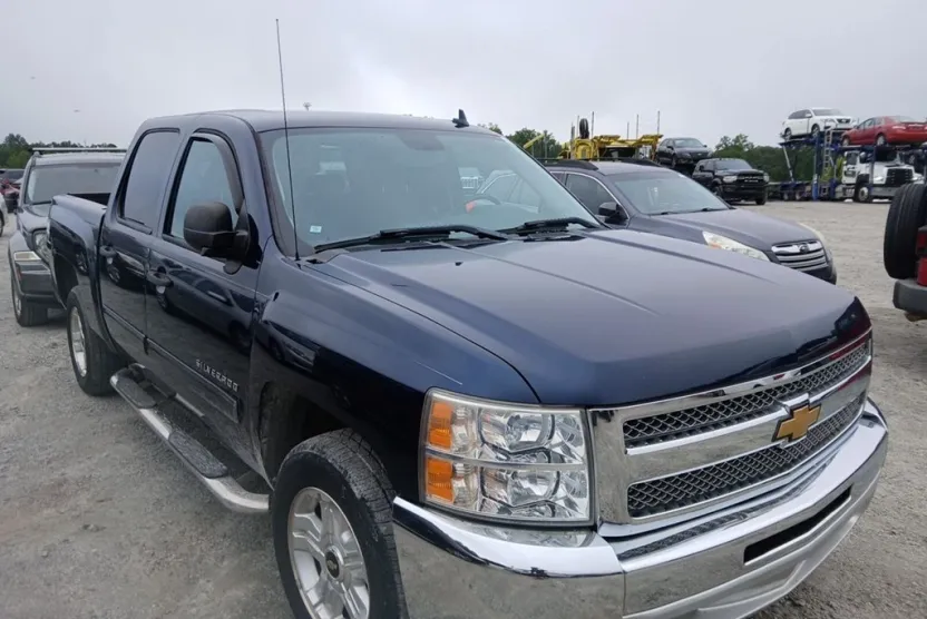 2012 Chevrolet Silverado 1500 LT photo 1