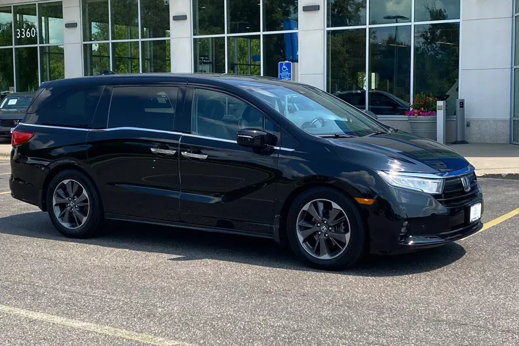 2023 Honda Odyssey Elite photo 1