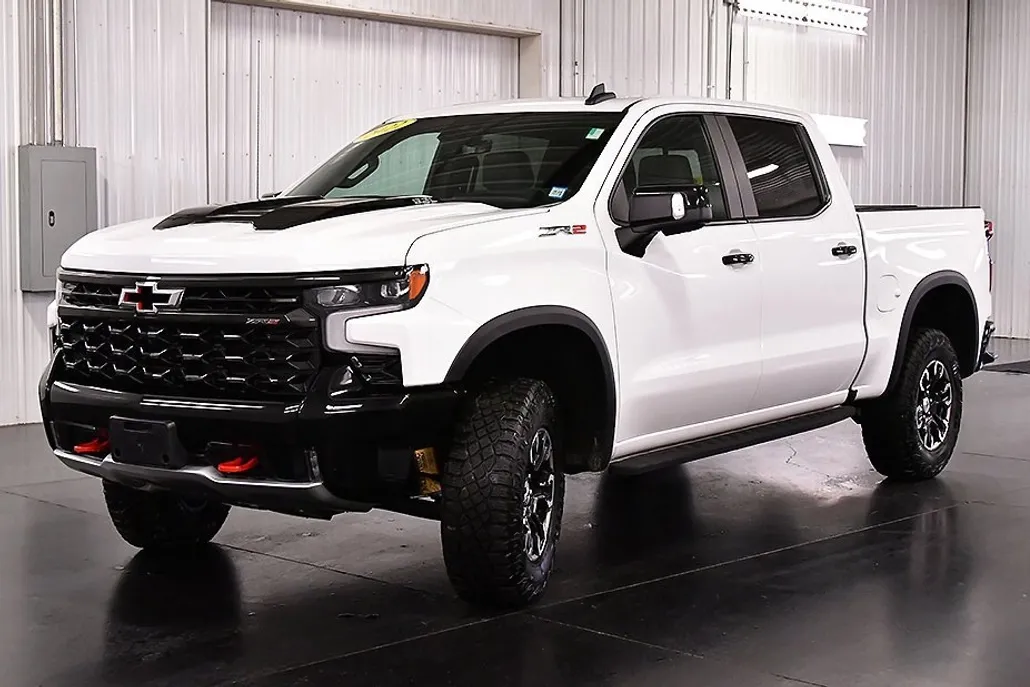 2022 Chevrolet Silverado 1500 ZR2 photo 1