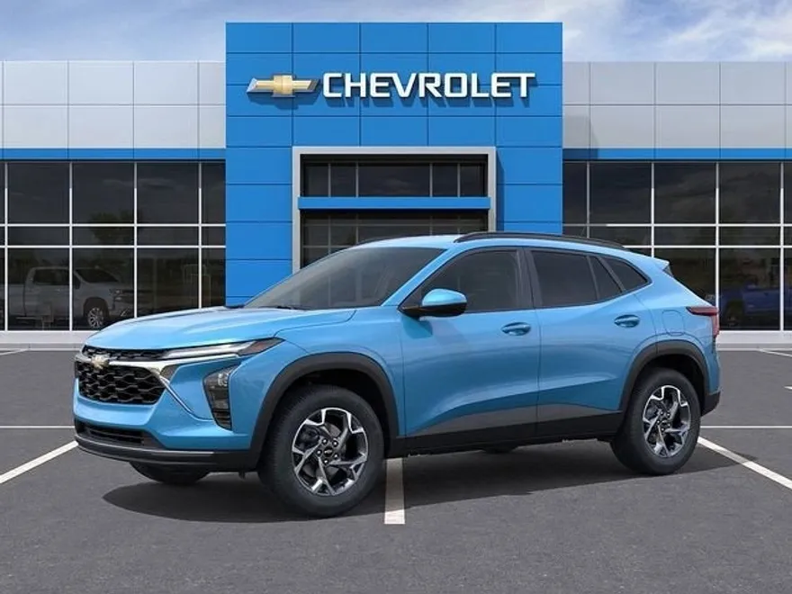 2026 Chevrolet Trax LT photo 1