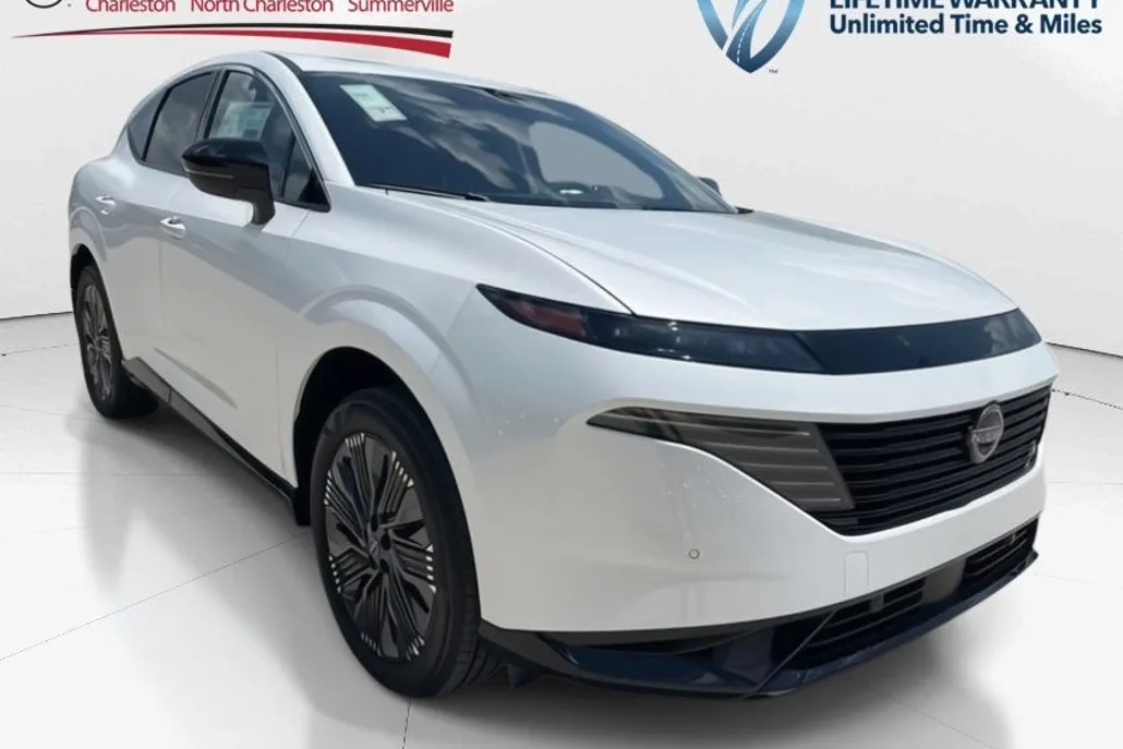 2025 Nissan Murano Platinum photo 1