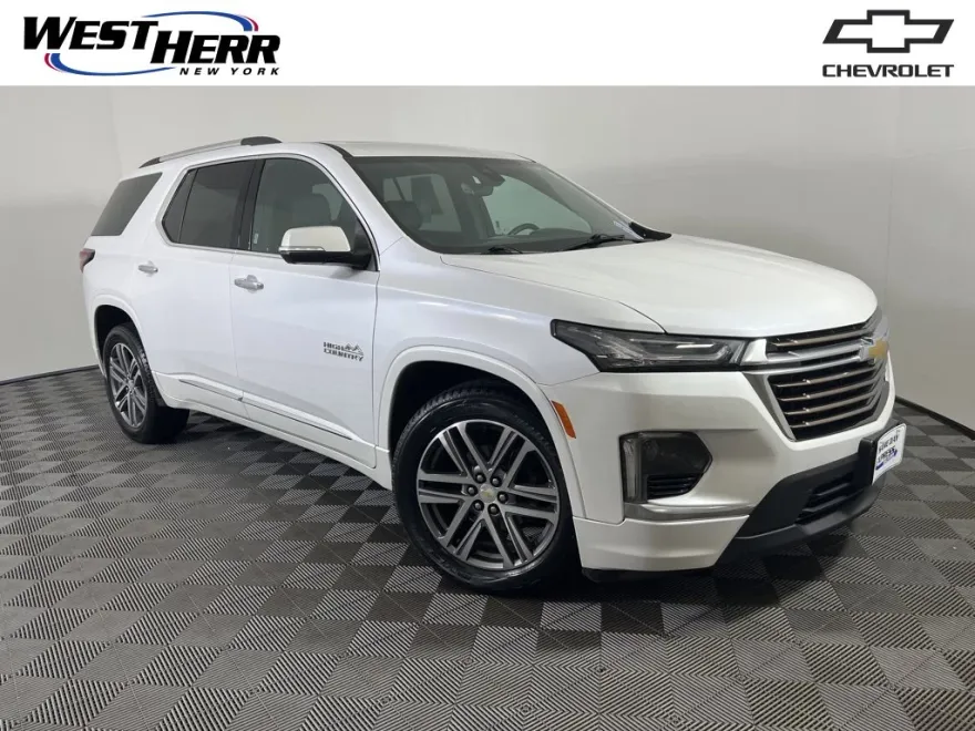 2023 Chevrolet Traverse High Country photo 1