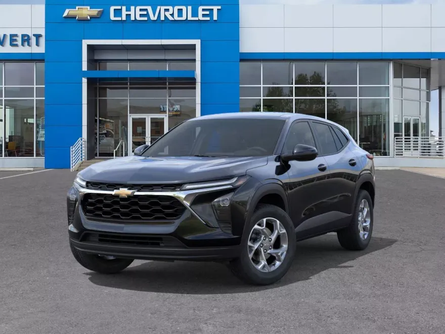 2026 Chevrolet Trax LS photo 1