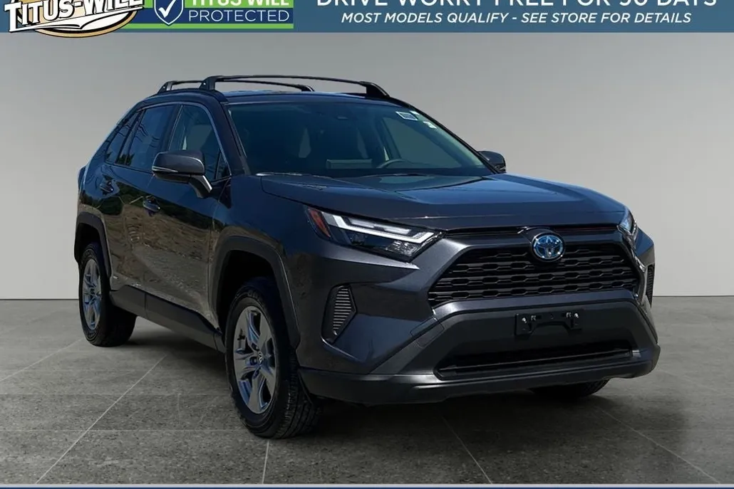 2024 Toyota RAV4 Hybrid XLE photo 1