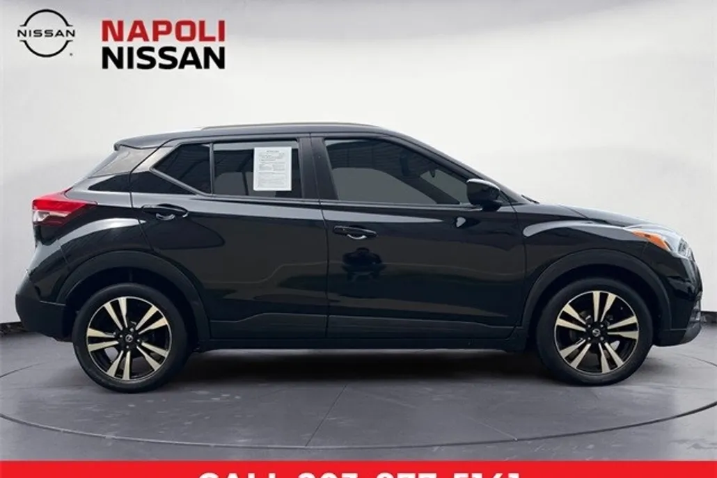 2020 Nissan Kicks SV photo 1