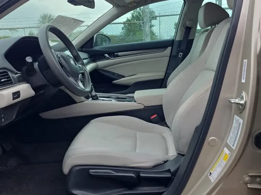 2020 Honda Accord LX photo 1