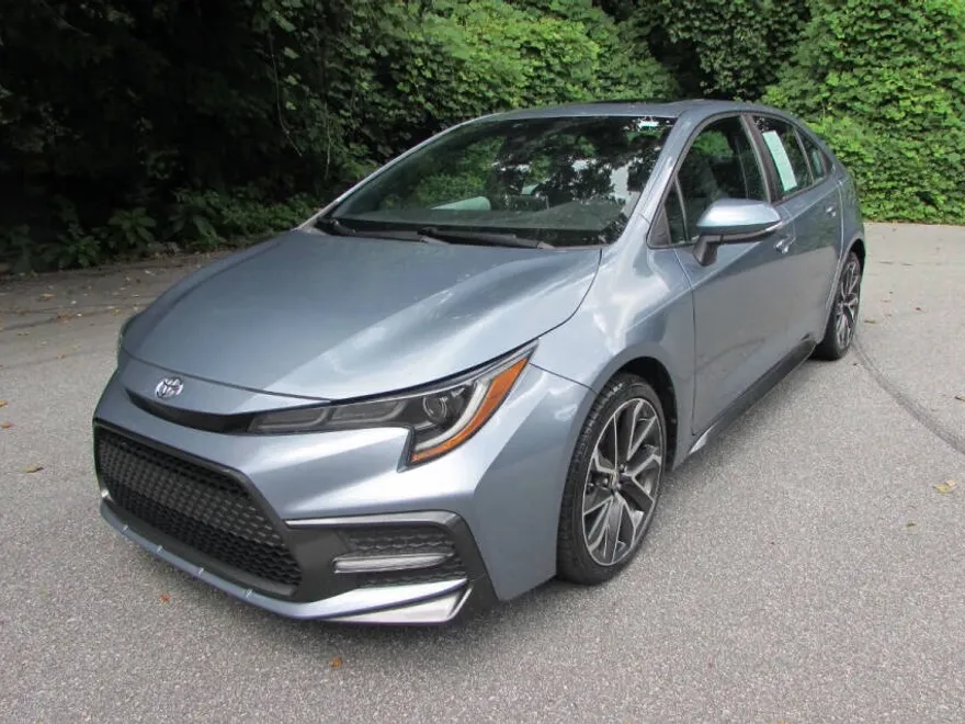 2020 Toyota Corolla SE photo 1