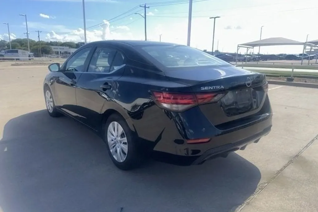 2024 Nissan Sentra S photo 1