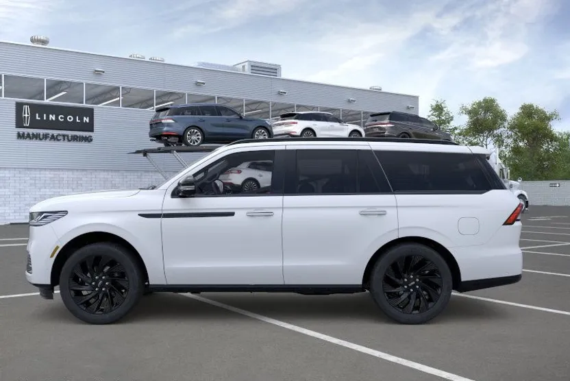 2025 Lincoln Navigator Reserve photo 1