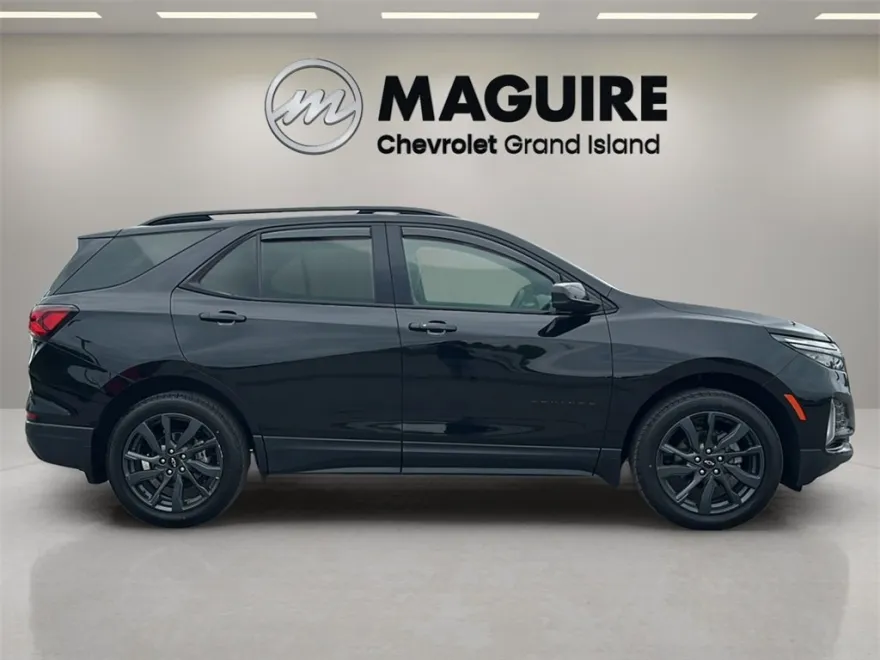2023 Chevrolet Equinox RS photo 1