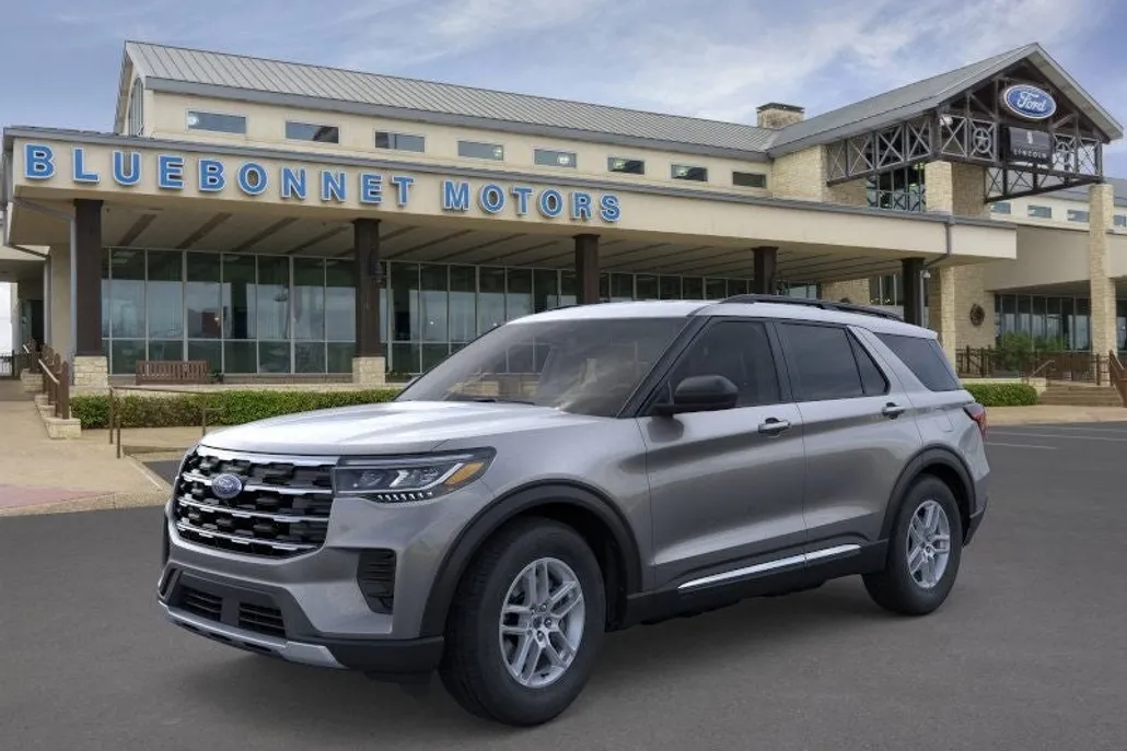 2025 Ford Explorer photo 1