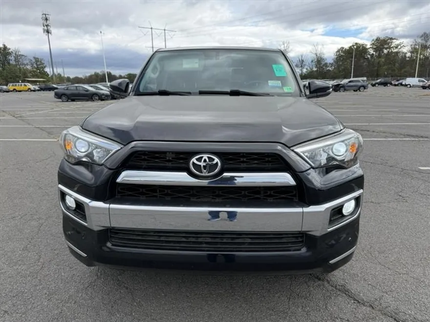 2019 Toyota 4Runner Limited 4WD photo 1