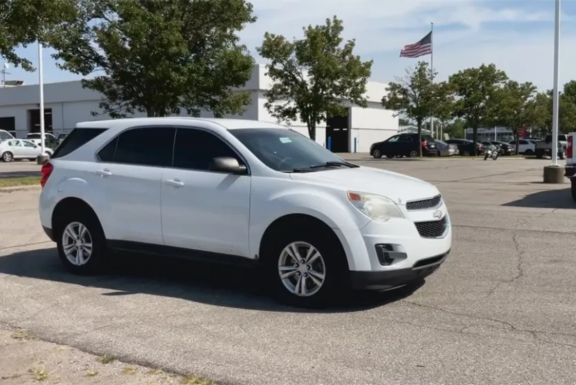 2015 Chevrolet Equinox LS photo 1