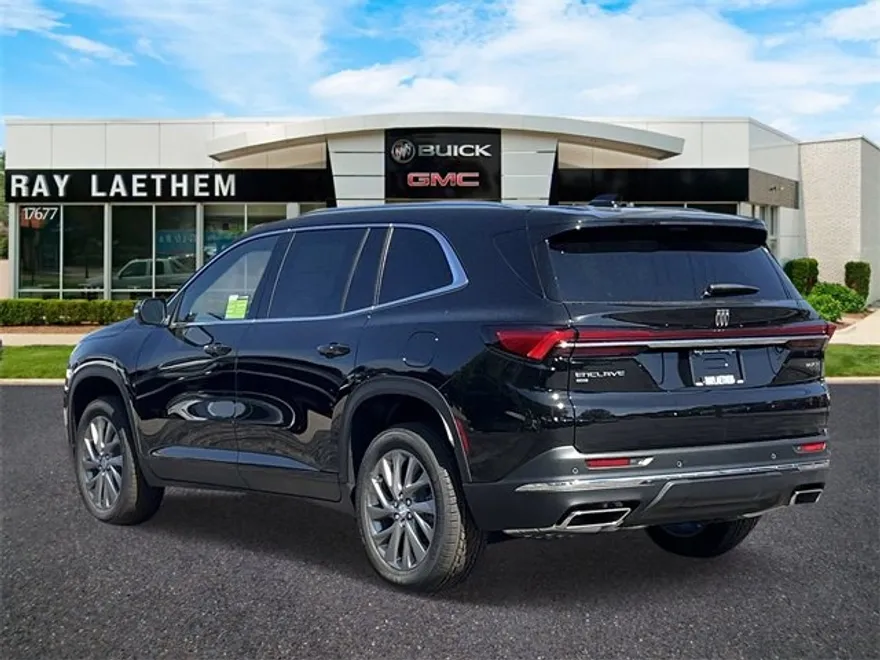 2026 Buick Enclave Preferred photo 1