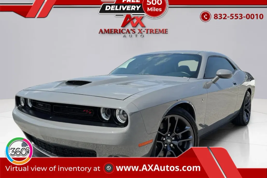 2023 Dodge Challenger R/T Scat Pack photo 1