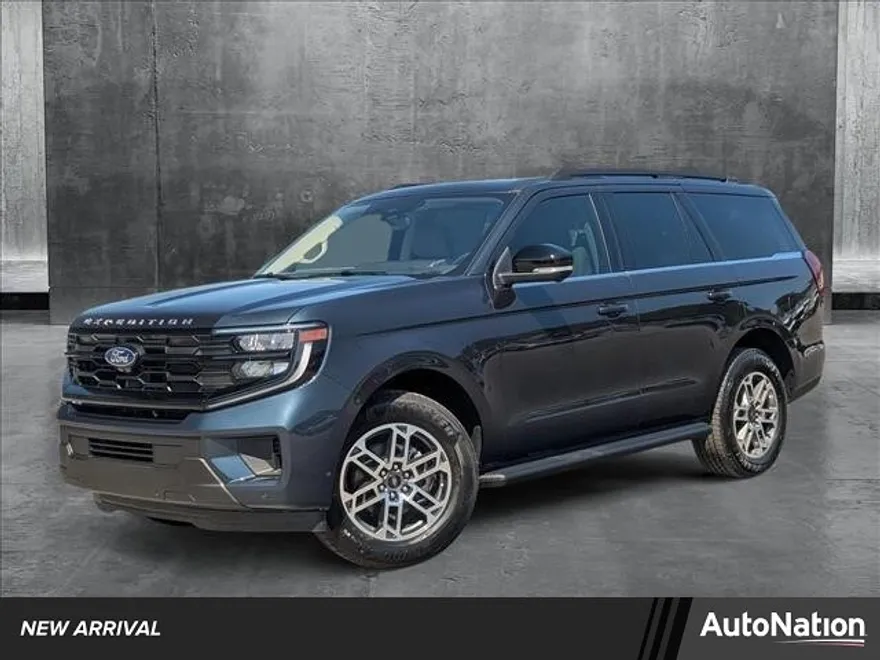 2025 Ford Expedition photo 1