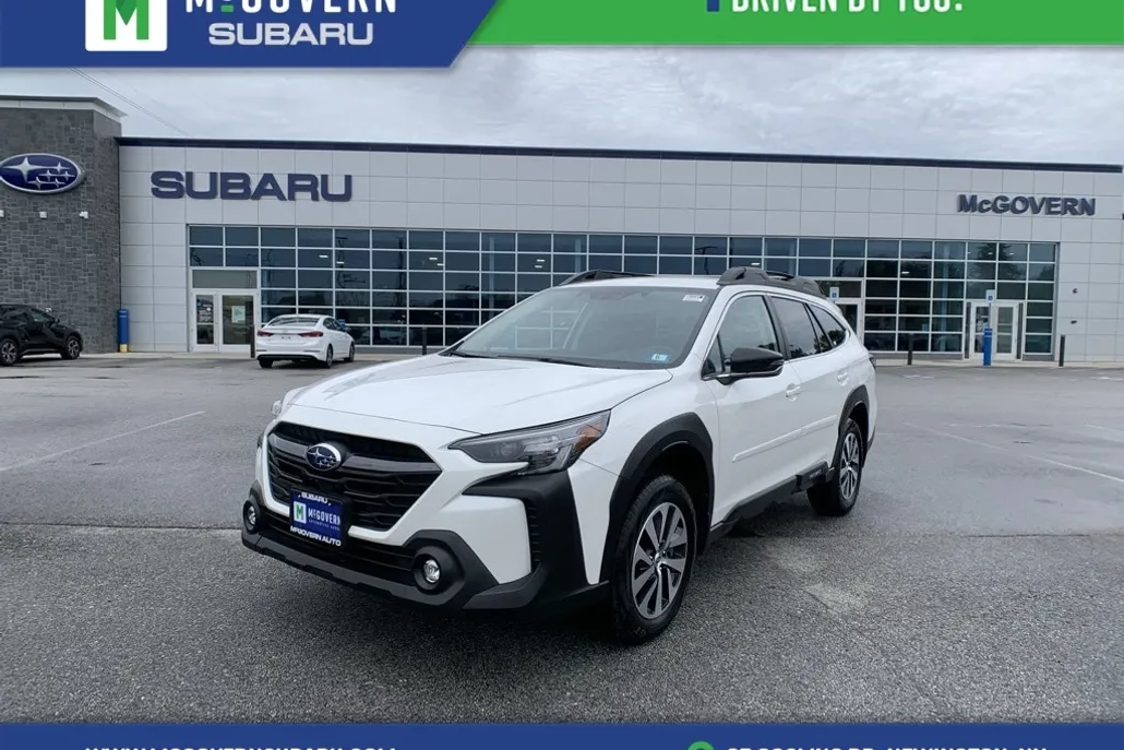 2024 Subaru Outback Premium photo 1