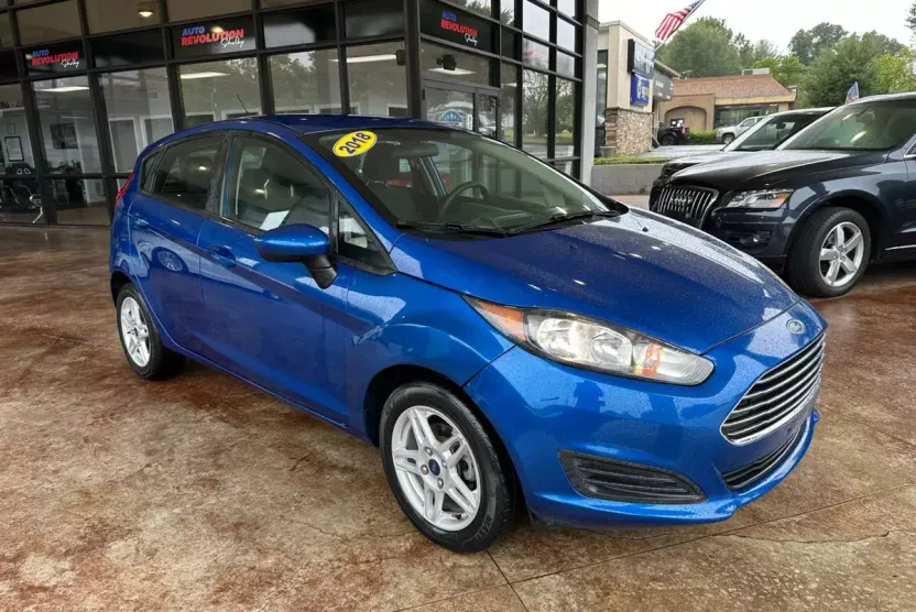 2018 Ford Fiesta SE photo 1