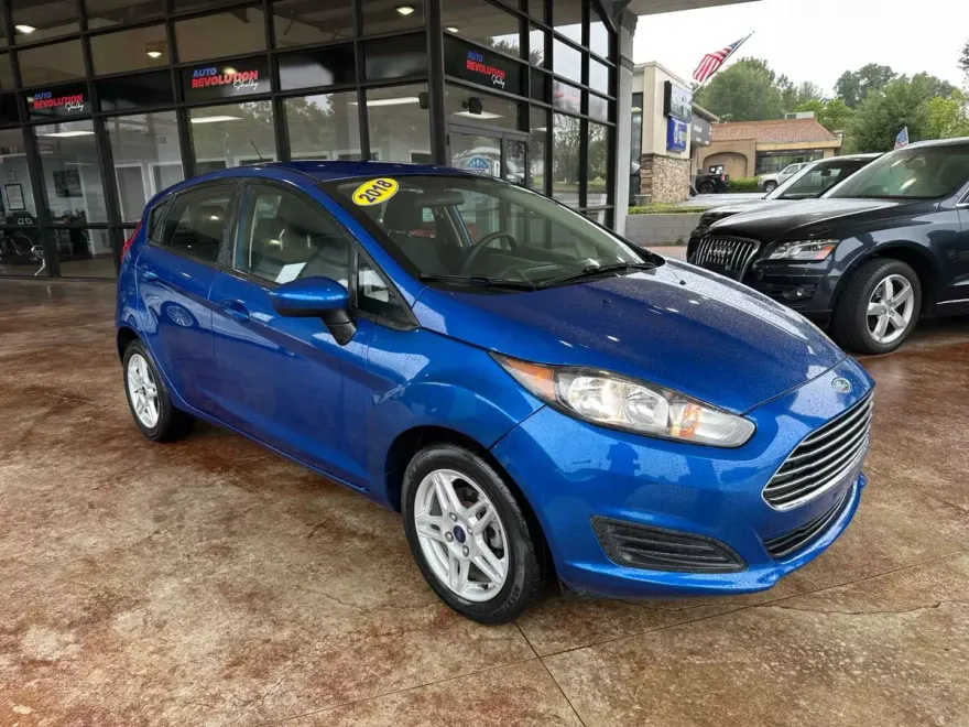 2018 Ford Fiesta SE photo 1