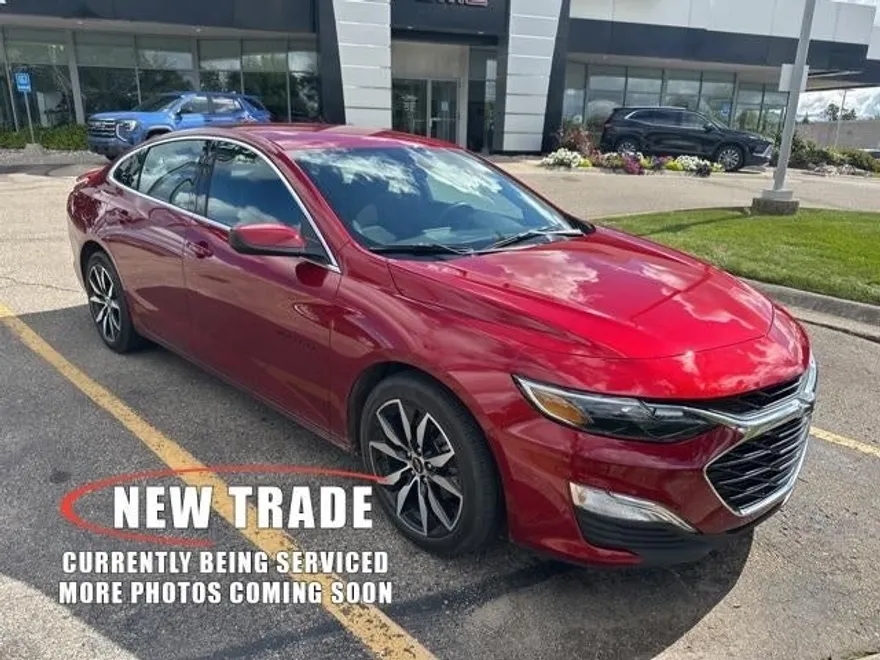 2023 Chevrolet Malibu RS photo 1