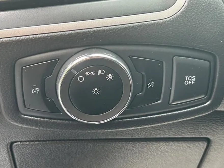 2023 Ford Edge SE photo 25
