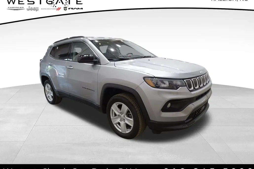 2022 Jeep Compass Latitude photo 1