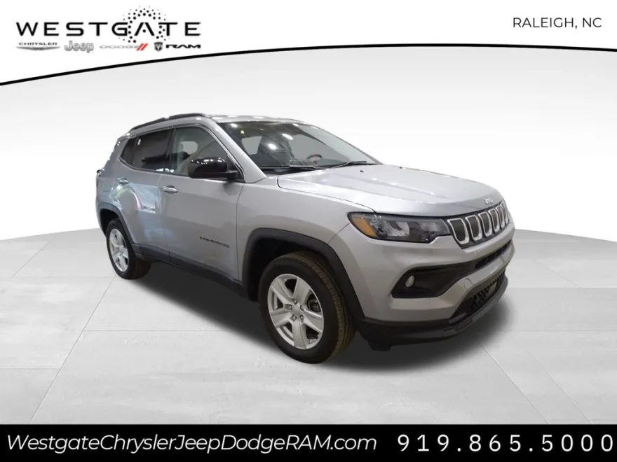 2022 Jeep Compass Latitude photo 1