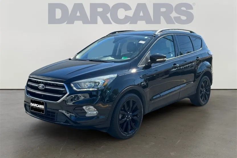 2017 Ford Escape Titanium photo 1