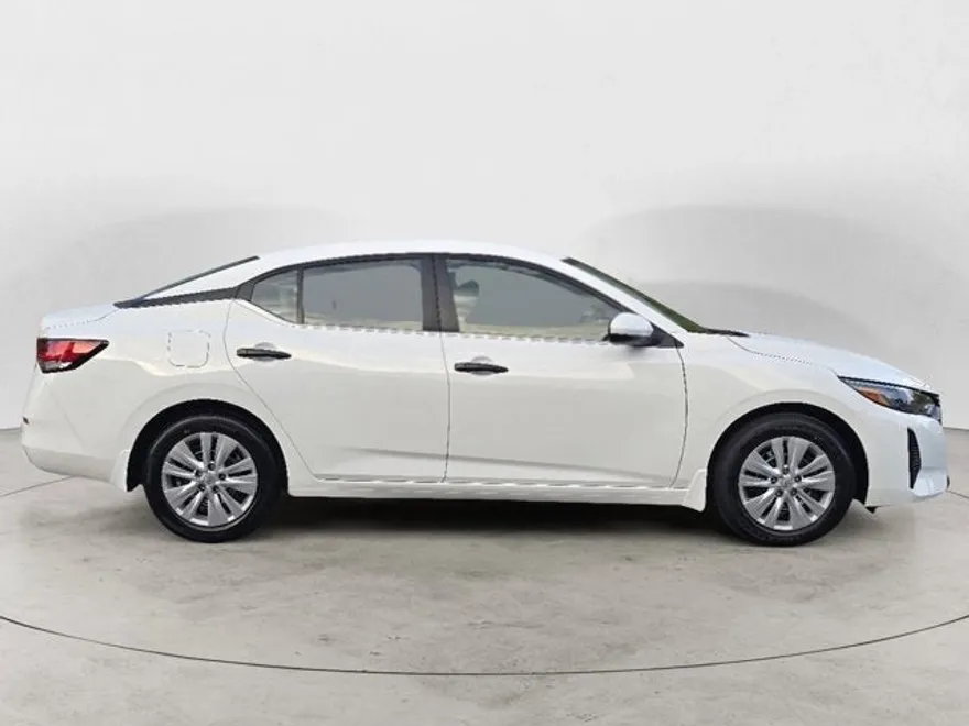 2025 Nissan Sentra S photo 1
