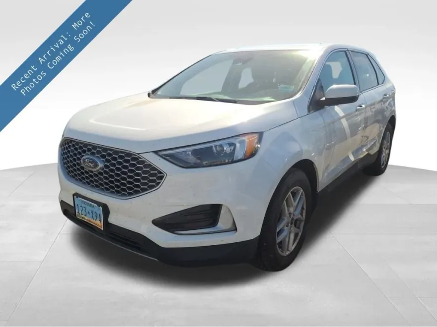 2023 Ford Edge SEL photo 1