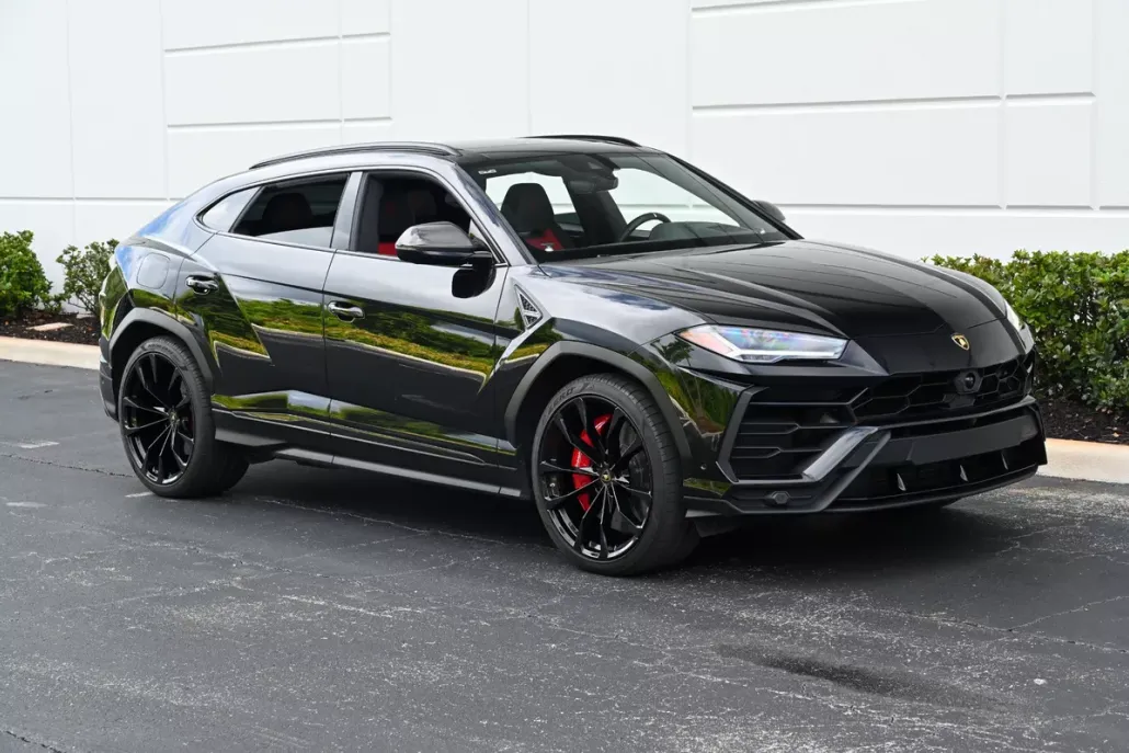 2020 Lamborghini Urus Base photo 1