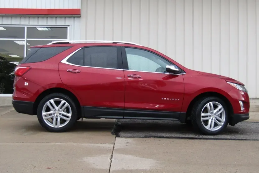 2019 Chevrolet Equinox Premier photo 1