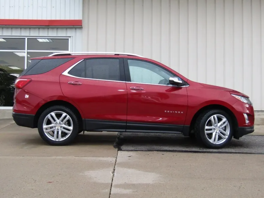 2019 Chevrolet Equinox Premier photo 1