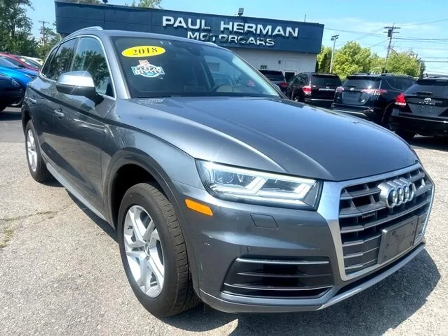 2018 Audi Q5 TFSI Premium Plus photo 1