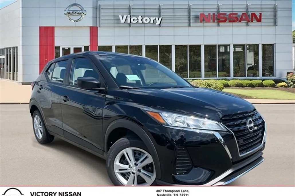 2025 Nissan Kicks Play S photo 1