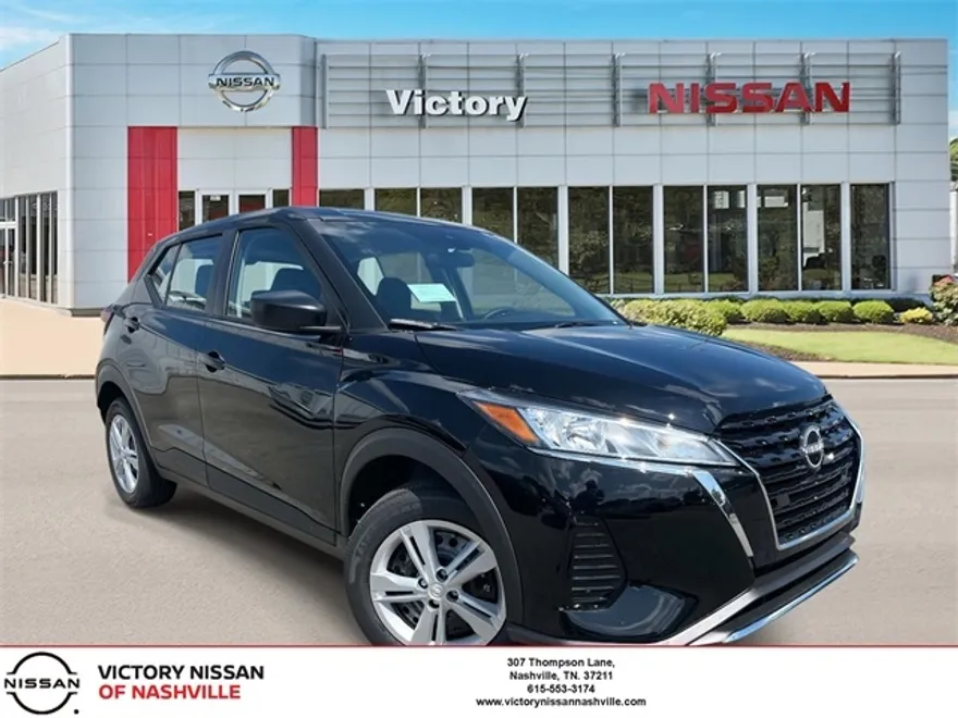 2025 Nissan Kicks Play S photo 1