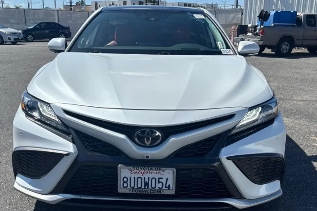 2021 Toyota Camry XSE V6 photo 1