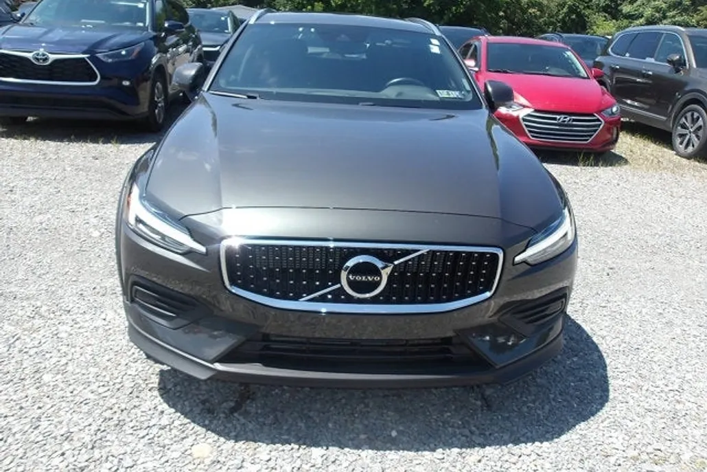 2020 Volvo V60 Cross Country T5 AWD photo 1