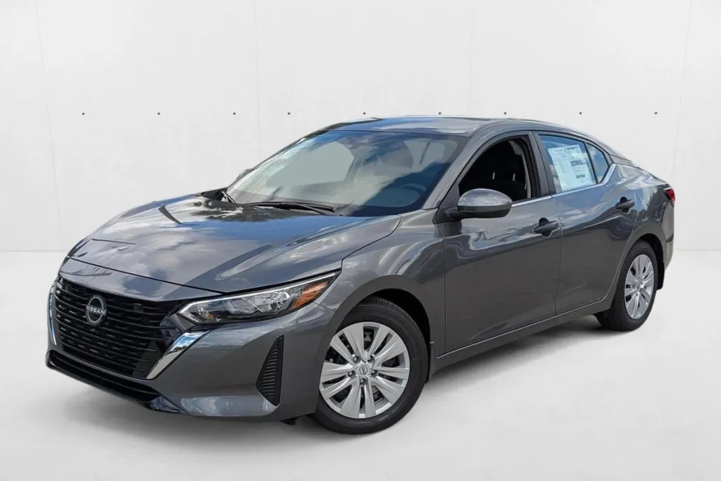 2025 Nissan Sentra S photo 1