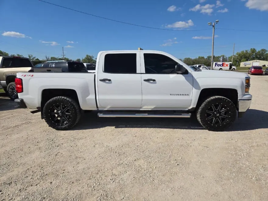 2014 Chevrolet Silverado 1500 LT photo 1