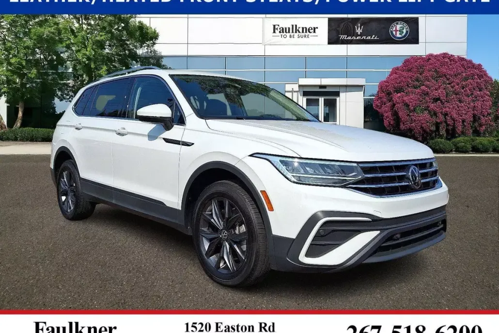 2022 Volkswagen Tiguan SE photo 1