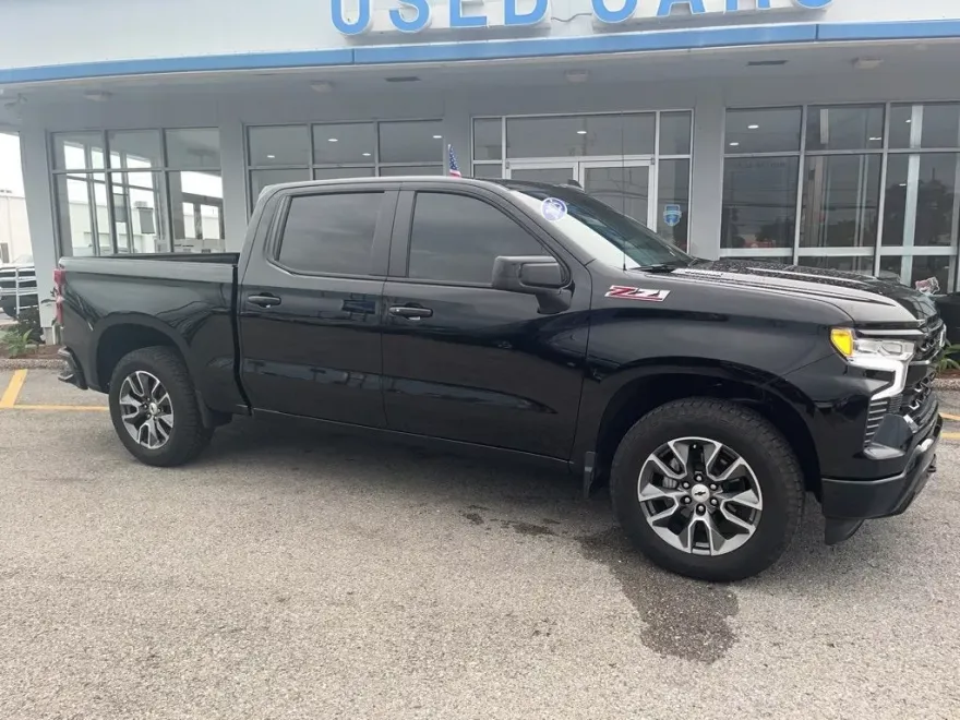 2025 Chevrolet Silverado 1500 RST photo 1